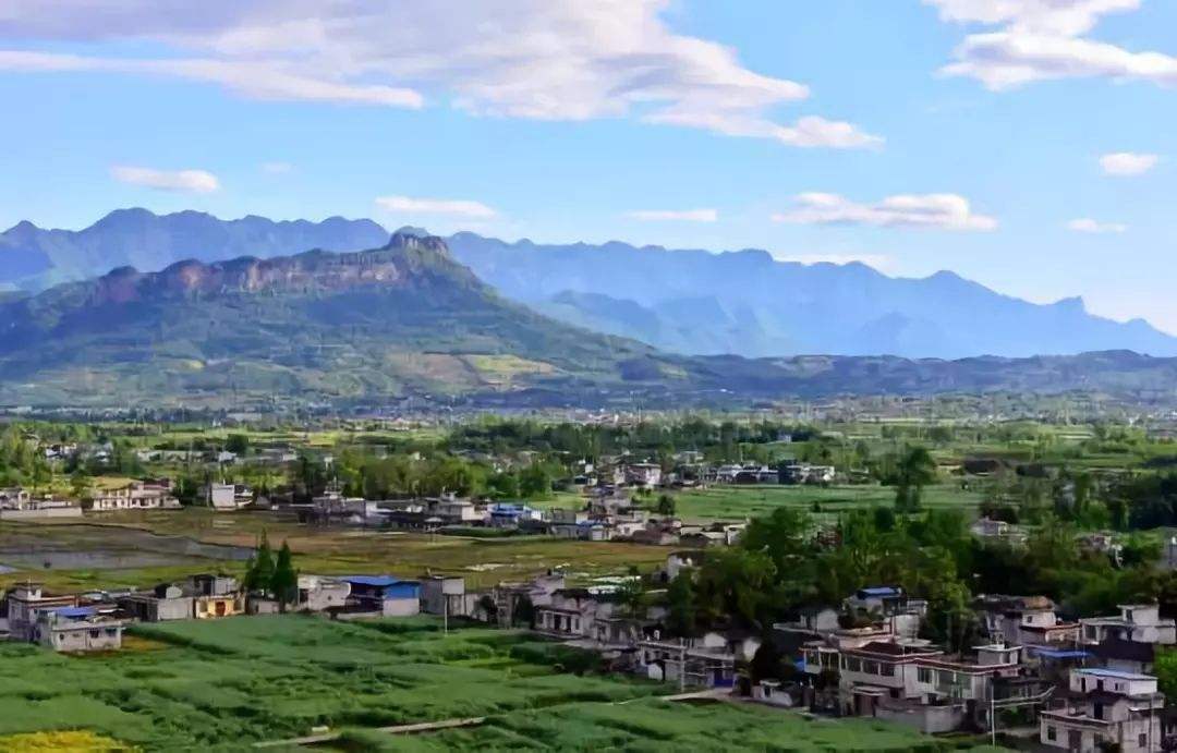 四川各地市產(chǎn)業(yè)規(guī)劃出爐，南充將以電子信息等四項(xiàng)為主